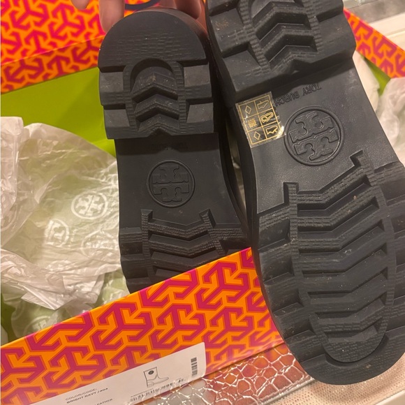 Tory Burch Navy Blue Boots with Gold Logo - Picture 6 of 10